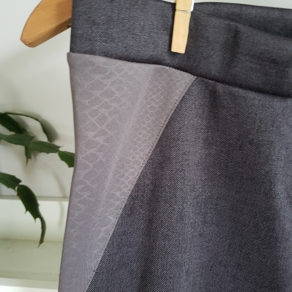 Carmen Marc Valvo Skinny Pants - Picture 2 of 4